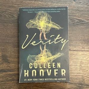Verity by Colleen Hoover